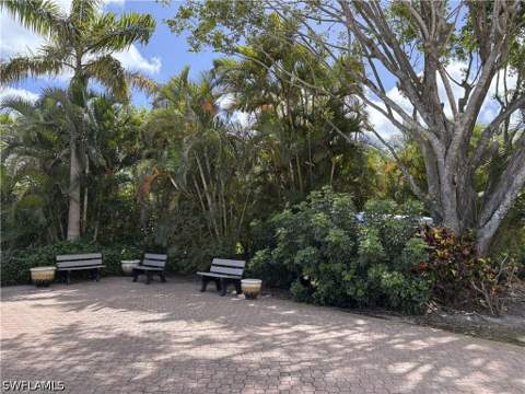 300 Park Shore Dr 1B, Naples FL - photo 19 of 21