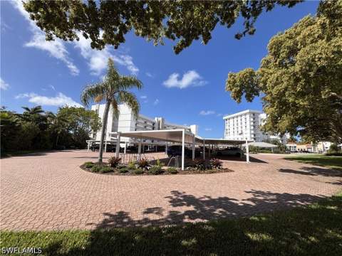 300 Park Shore Dr 1B, Naples FL - photo 20 of 21