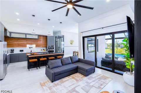 10 SW 33rd Pl, Cape Coral FL - photo 9 of 50