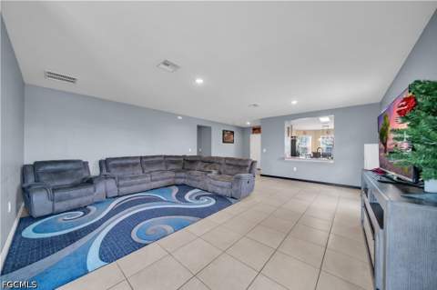 10549 Canal Brook Ln, Lehigh Acres FL - photo 13 of 43