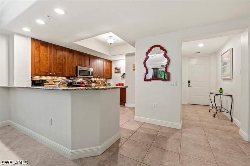 3 bedroom Condominium at 1035 Sandpiper St F-104, Naples Bay Resort, Naples — photo 5