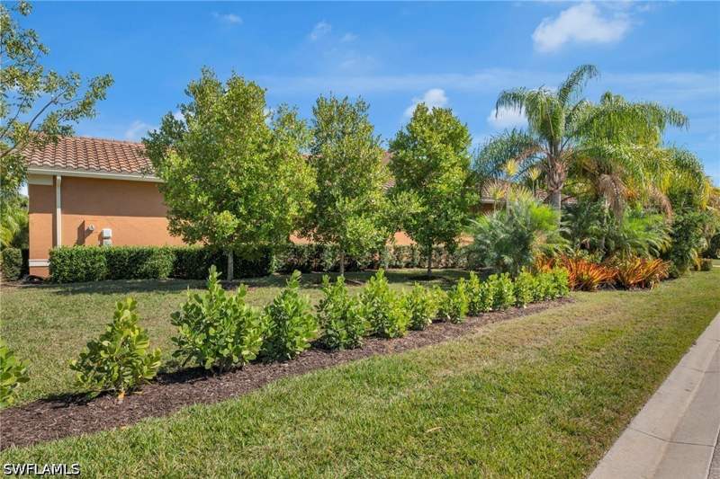 3 bedroom Attached at 13404 Monticello Blvd, Marbella Isles, Naples — photo 4