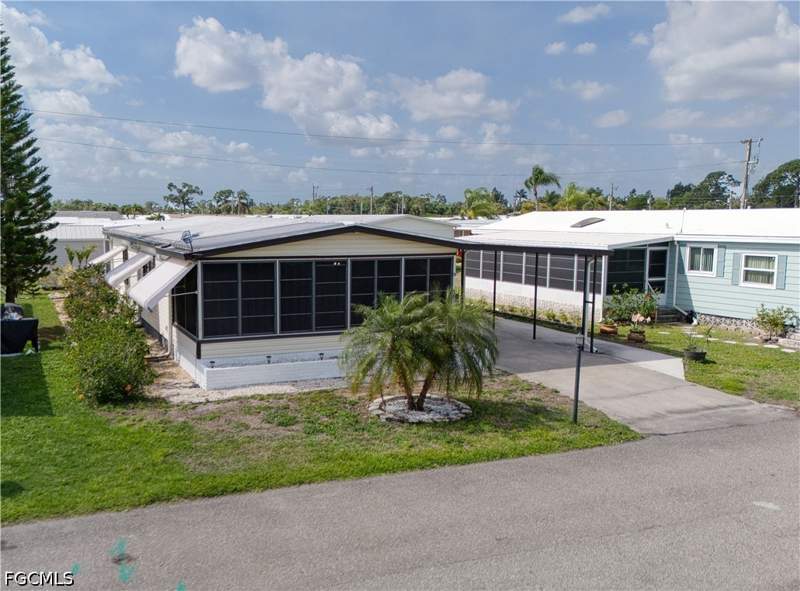 2 bedroom ManufacturedHome at 5506 Harbor Ln, Old Bridge Village, North Fort Myers — photo 3