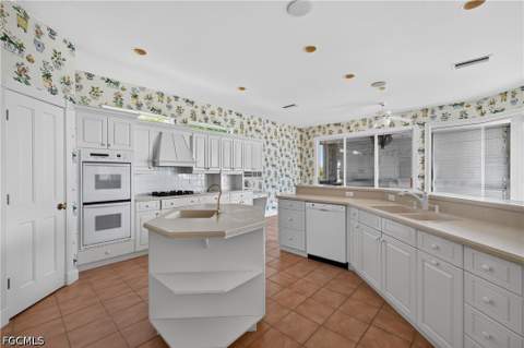 6007 Clam Bayou Ln, Sanibel FL - photo 16 of 50