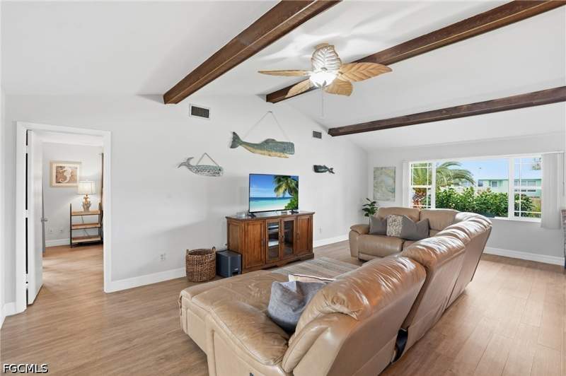 3 bedroom SingleFamilyResidence at 5125 Rutland Ct, Cape Coral, Cape Coral — photo 4