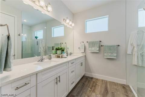 908 Hibiscus Ave, Lehigh Acres FL - photo 19 of 47