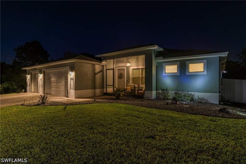 3 bedroom SingleFamilyResidence at 908 Hibiscus Ave, Lehigh Acres, Lehigh Acres — photo 2