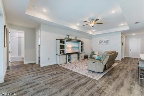 908 Hibiscus Ave, Lehigh Acres FL - photo 7 of 47