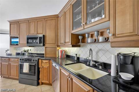 4041 Gulf Shore Blvd N 1807, Naples FL - photo 9 of 43