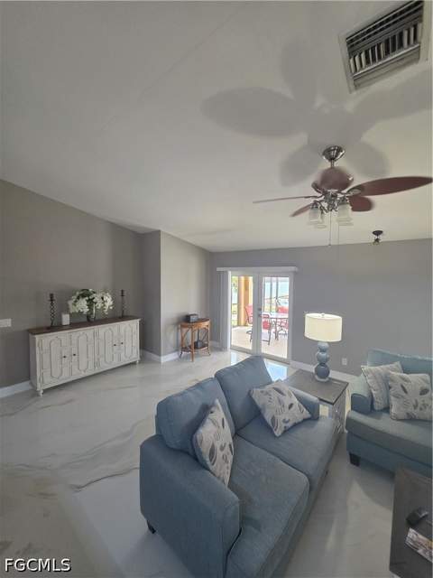 410 NW 11th Ter, Cape Coral FL - photo 14 of 39
