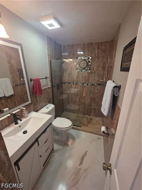 410 NW 11th Ter, Cape Coral FL - photo 15 of 39