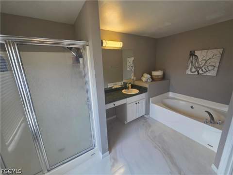 410 NW 11th Ter, Cape Coral FL - photo 23 of 39