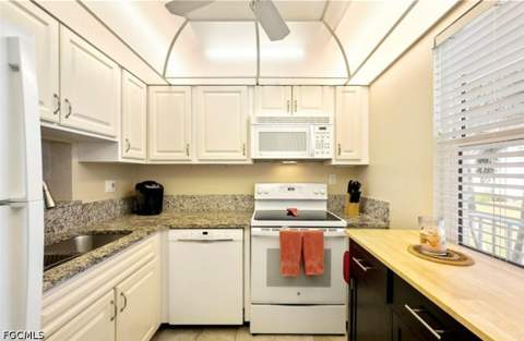 1580 Pine Valley Dr 217, Fort Myers FL - photo 13 of 34