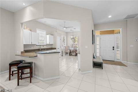 5472 Peppertree Dr, Fort Myers FL - photo 13 of 36