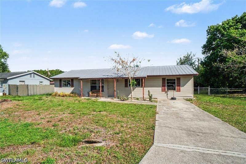 3 bedroom SingleFamilyResidence at 13826 5th St, Fort Myers Shores, Fort Myers — photo 3