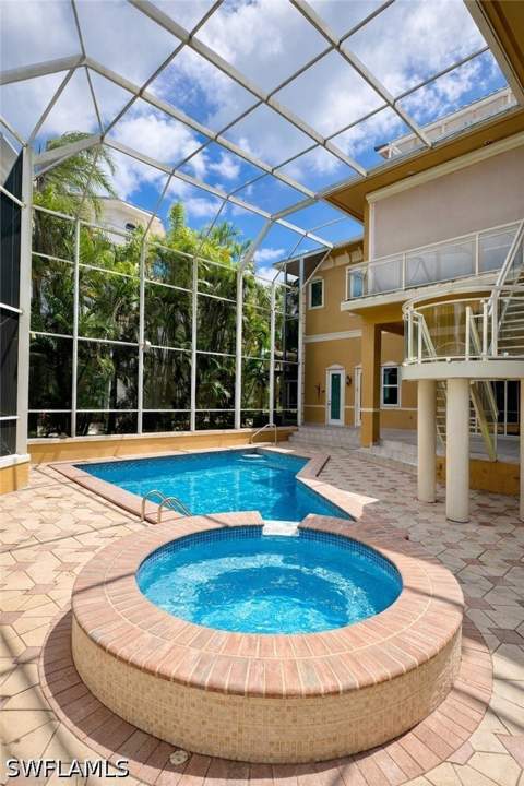 242 Barefoot Beach Blvd, Bonita Springs FL - photo 8 of 10