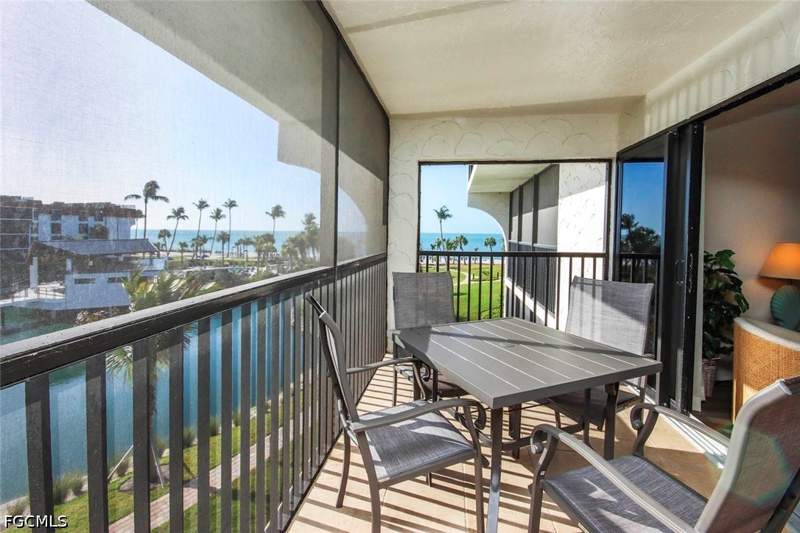 2 bedroom Condominium at 2445 W Gulf Dr 35B, Pointe Santo De Sanibel Condo, Sanibel — photo 3