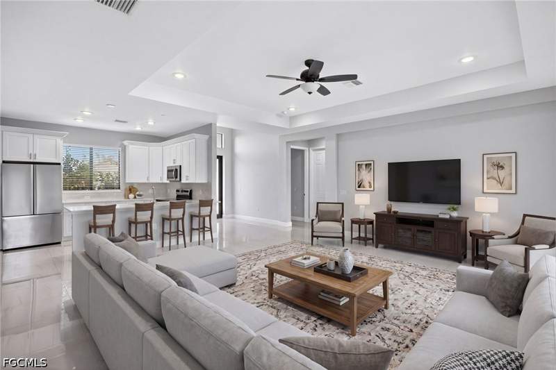 3 bedroom SingleFamilyResidence at 1715 SW 3rd St, Cape Coral, Cape Coral — photo 4