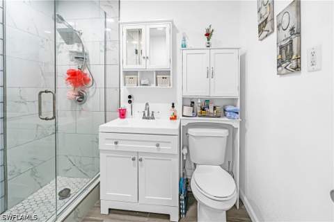 2030 Flamingo Dr, North Fort Myers FL - photo 16 of 34