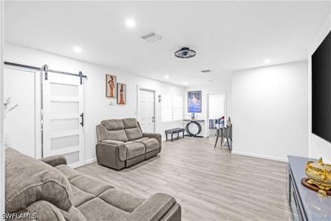 2030 Flamingo Dr, North Fort Myers FL - photo 9 of 34