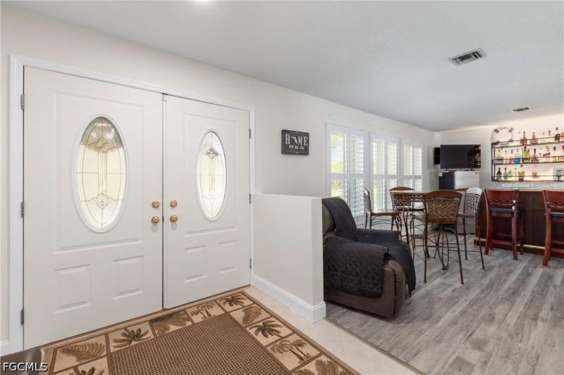 4 bedroom SingleFamilyResidence at 7332 Sean Ln, Daughtreys Creek, North Fort Myers — photo 4