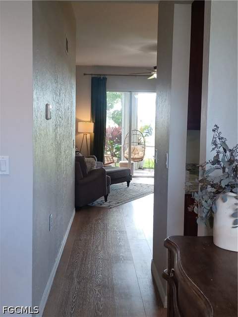 12070 Summergate Cir 101, Fort Myers FL - photo 6 of 34