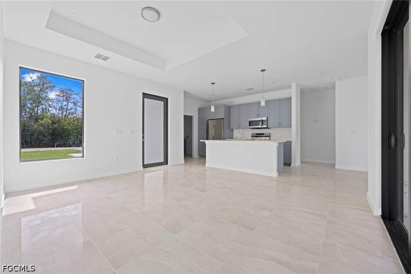 3 bedroom SingleFamilyResidence at 1133 Alvin Ave, Lehigh Acres, Lehigh Acres — photo 4
