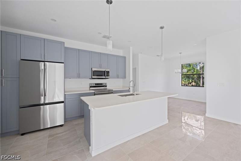3 bedroom SingleFamilyResidence at 1133 Alvin Ave, Lehigh Acres, Lehigh Acres — photo 5