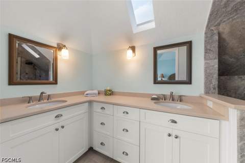1406 Sanderling Cir, Sanibel FL - photo 20 of 45