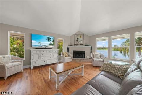 1406 Sanderling Cir, Sanibel FL - photo 8 of 45