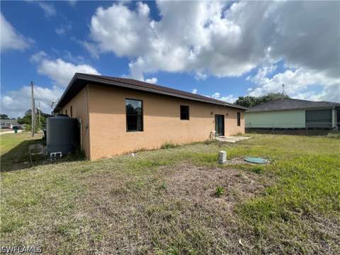 2660 72nd Ave NE, Naples FL - photo 10 of 36