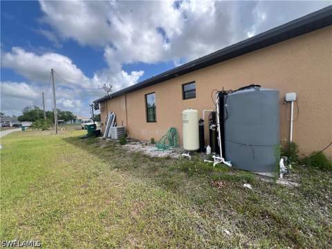 2660 72nd Ave NE, Naples FL - photo 9 of 36
