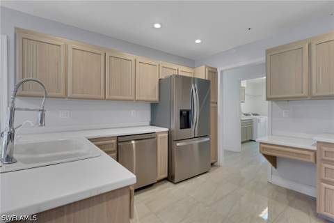 219 Monterey Dr, Naples FL - photo 13 of 37