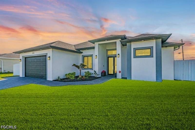 4 bedroom SingleFamilyResidence at 116 SE 5th Pl, Cape Coral, Cape Coral — photo 2
