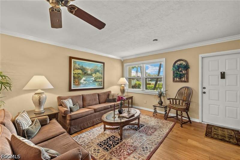 3 bedroom Condominium at 8411 Charter Club Cir 1, Club At Crystal Lake Condominium, Fort Myers — photo 3