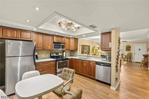 8411 Charter Club Cir 1, Fort Myers FL - photo 8 of 35