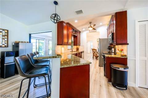 420 SW 37th St, Cape Coral FL - photo 12 of 43