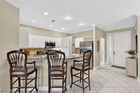 9121 Southmont Cv 102, Fort Myers FL - photo 11 of 47
