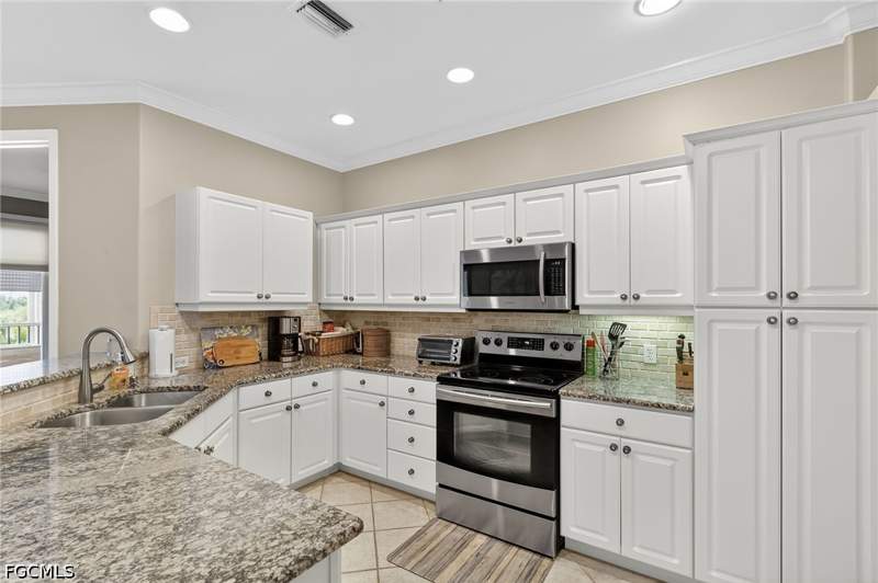 2 bedroom Condominium at 9121 Southmont Cv 102, Sutton Walk, Fort Myers — photo 2