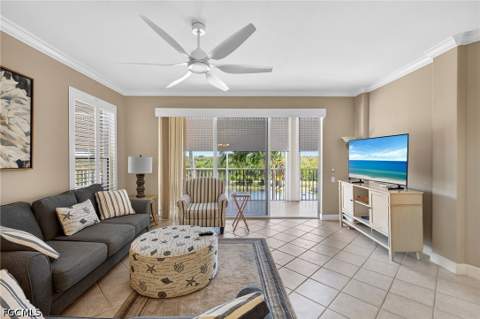 9121 Southmont Cv 102, Fort Myers FL - photo 9 of 47