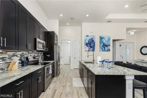 337 SW 31st Ave, Cape Coral FL - photo 15 of 33