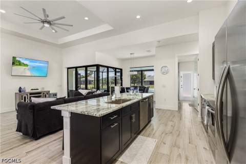 337 SW 31st Ave, Cape Coral FL - photo 16 of 33