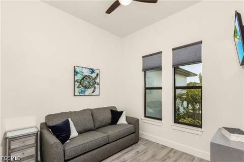 337 SW 31st Ave, Cape Coral FL - photo 6 of 33