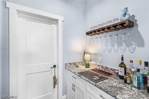 5691 Marimin Dr, Bonita Springs FL - photo 10 of 40