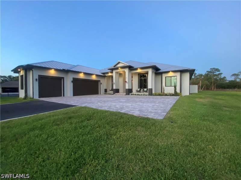 4 bedroom SingleFamilyResidence at 360 13th St SW, Golden Gate Estates, Naples — photo 4