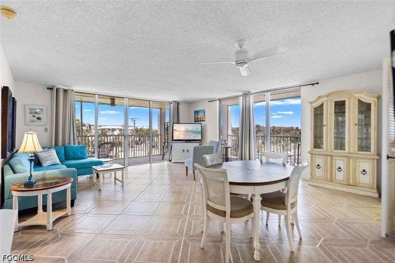 2 bedroom Condominium at 7148 Estero Blvd 322, Creciente Condo East, Fort Myers Beach — photo 2