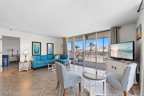 7148 Estero Blvd 322, Fort Myers Beach FL - photo 6 of 35