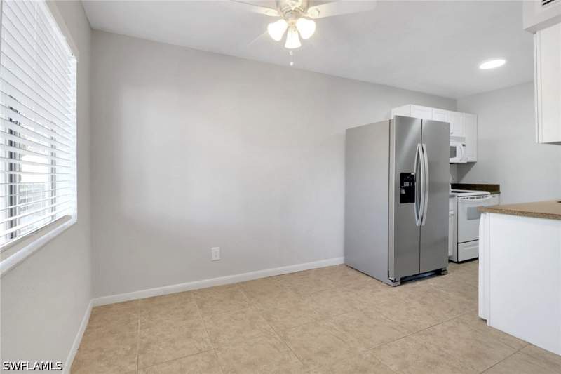 2 bedroom Condominium at 4635 Bayshore Dr P4, Abaco Bay, Naples — photo 5
