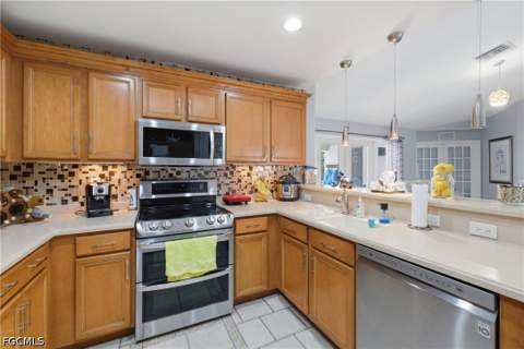 2612 Ceitus Pkwy, Cape Coral FL - photo 13 of 36