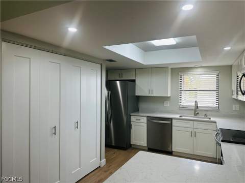 15320 Moonraker Ct 209, North Fort Myers FL - photo 8 of 38